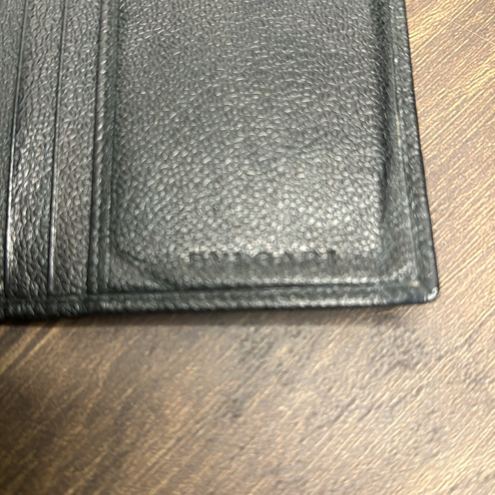Authentic Bulgari Wallet - Picture 5 of 13
